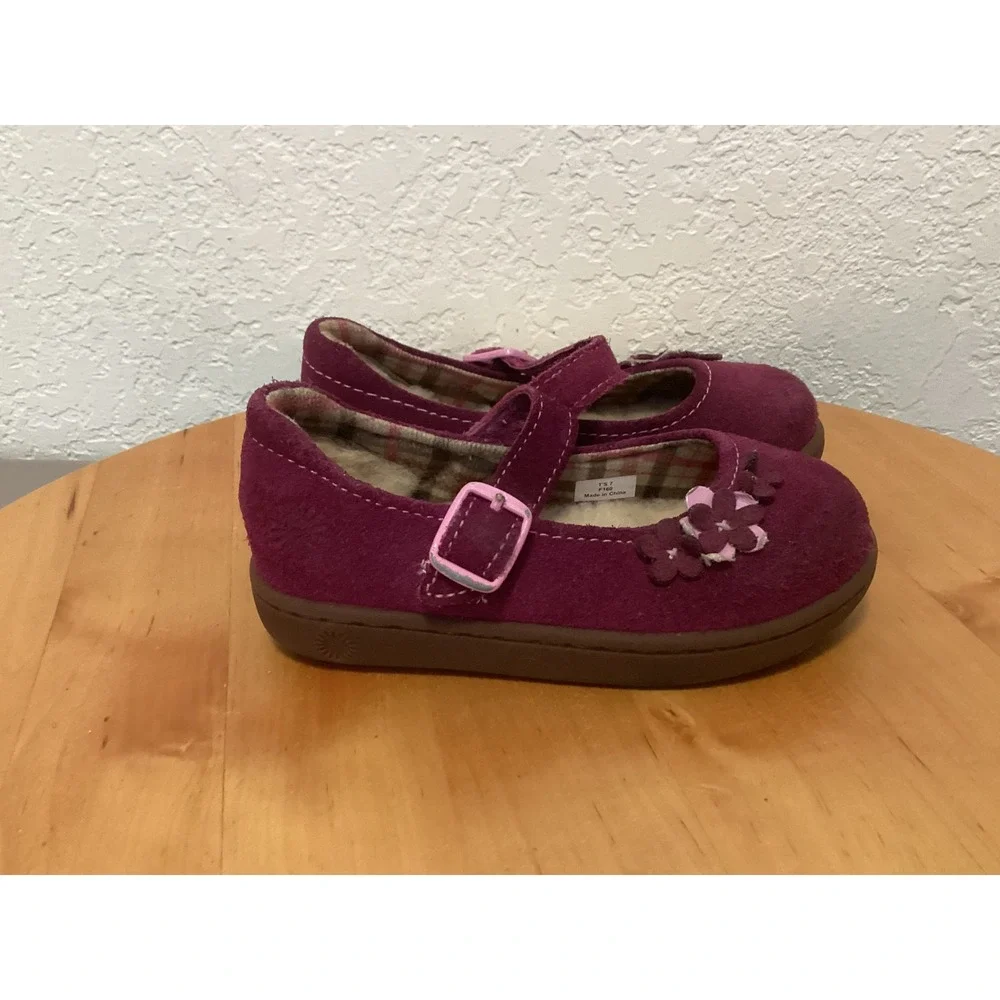 UGG Mary Jane Shoes Kids Size 7 Magenta Purple Suede Shearling Flower Applique